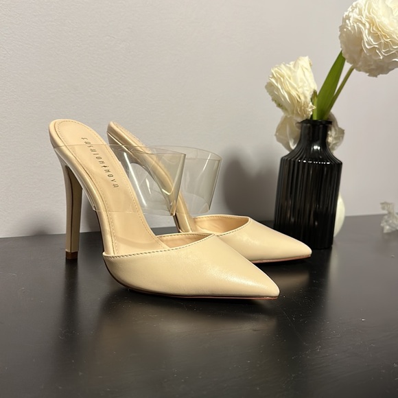 Amazing Fashionnova clear and nude heels. Size 5.5 - Picture 8 of 8